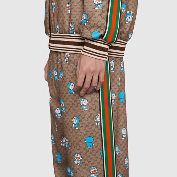 ARA！超希少！GUCCI ドラえもん ズボン グッチ ドラえもん話題コラボ グッチ x ドラえもん GG ジャージパンツ
