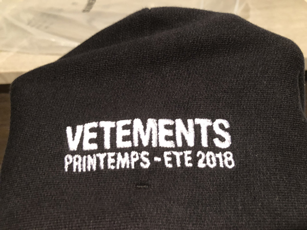 ヴェトモン パーカー コピー vetementsヴェトモン UFOフーディー