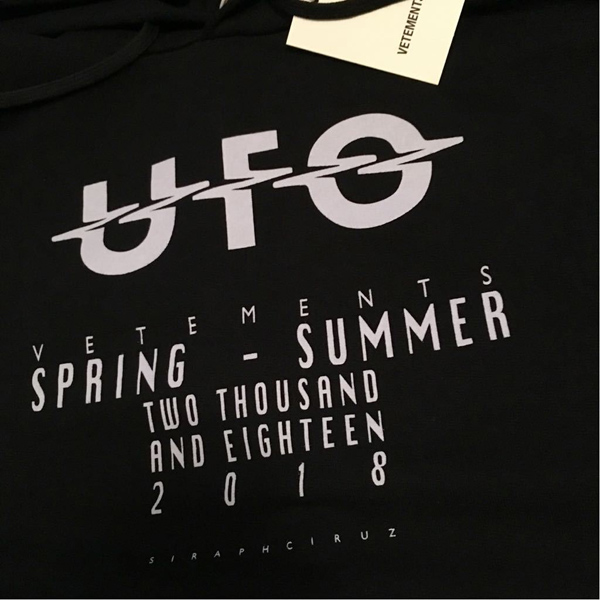 ヴェトモン パーカー コピー vetementsヴェトモン UFOフーディー