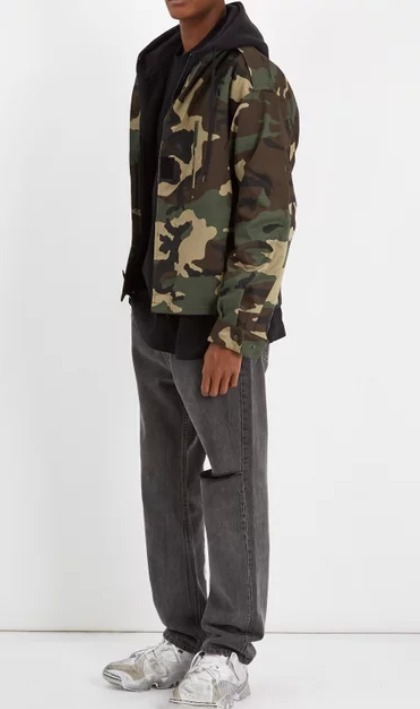 VETEMENTS ブルゾン 男心くすぐる フード付ミリタリージャケットヴェト